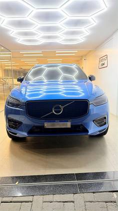 VOLVO XC60 2.0 T8 HYBRID R-DESIGN AWD GEARTRONIC VOLVO XC60 2.0 T8 HYBRID R-DESIGN AWD GEARTRONIC
